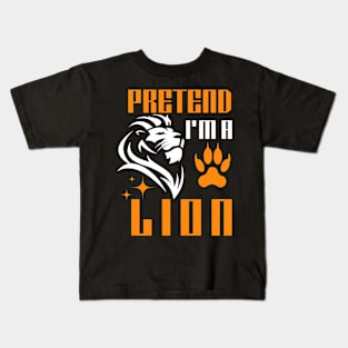 Pretending to be a lion Funny lazy halloween Kids T-Shirt